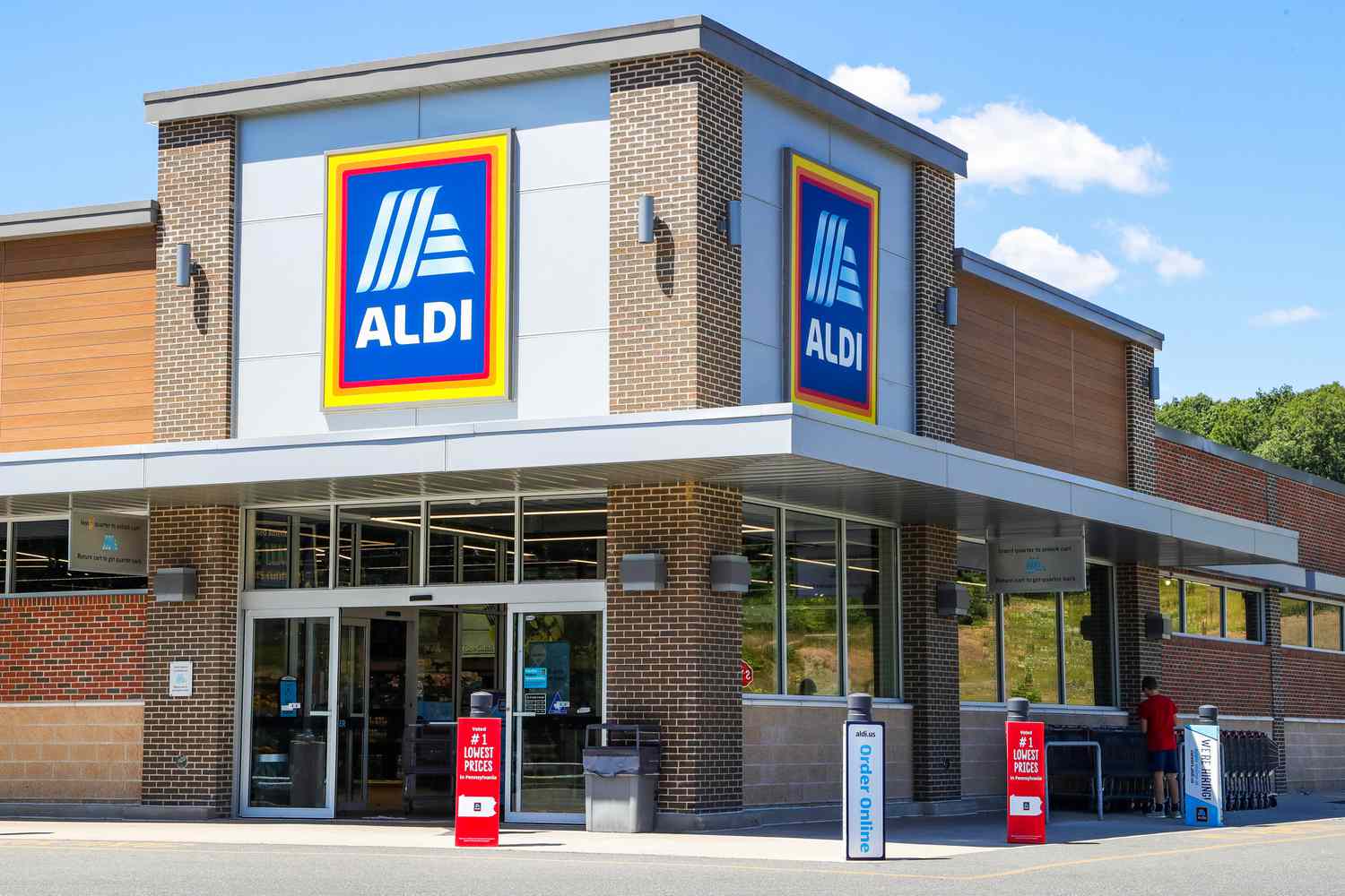 aldi store front