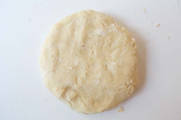 smoked-salmon-quiche-method-600-2