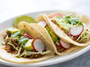 Easy Slow Cooker Shredded Chicken Taco Meat 