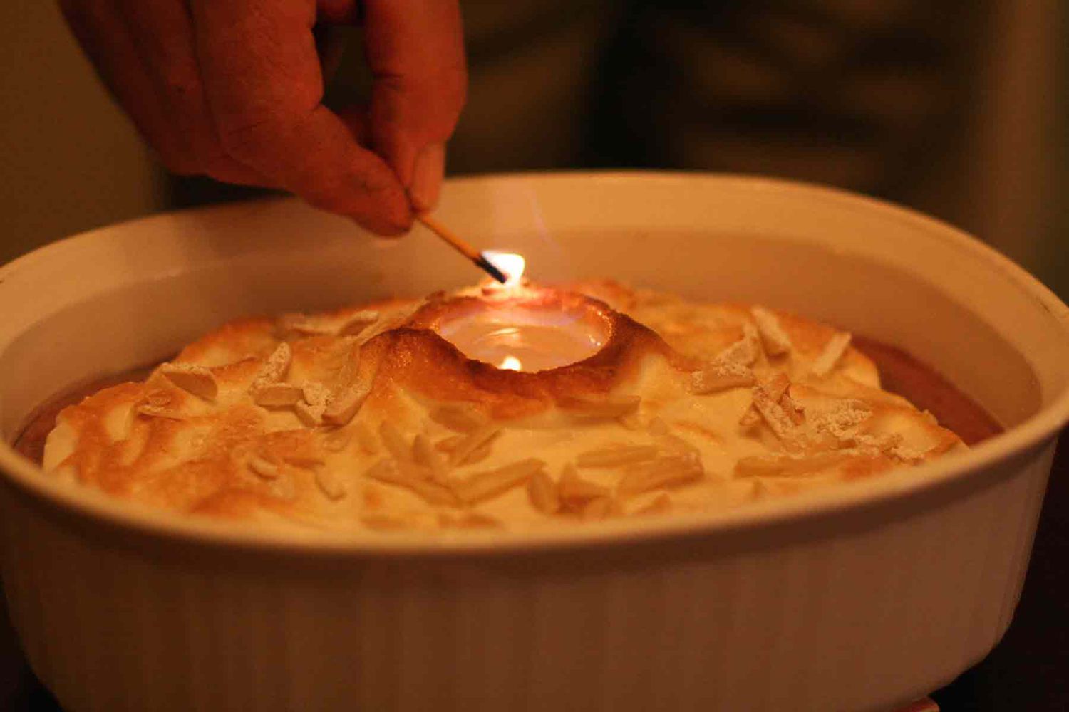 Le Tallyrand flambe meringue dessert