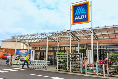 ALDI storefront
