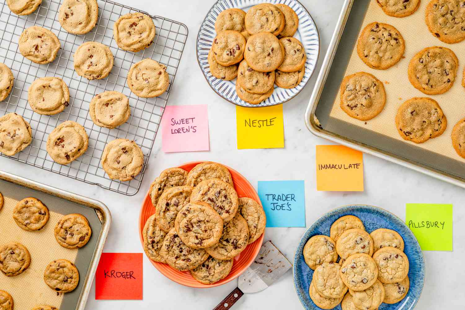 baked chocolate chip cookies 