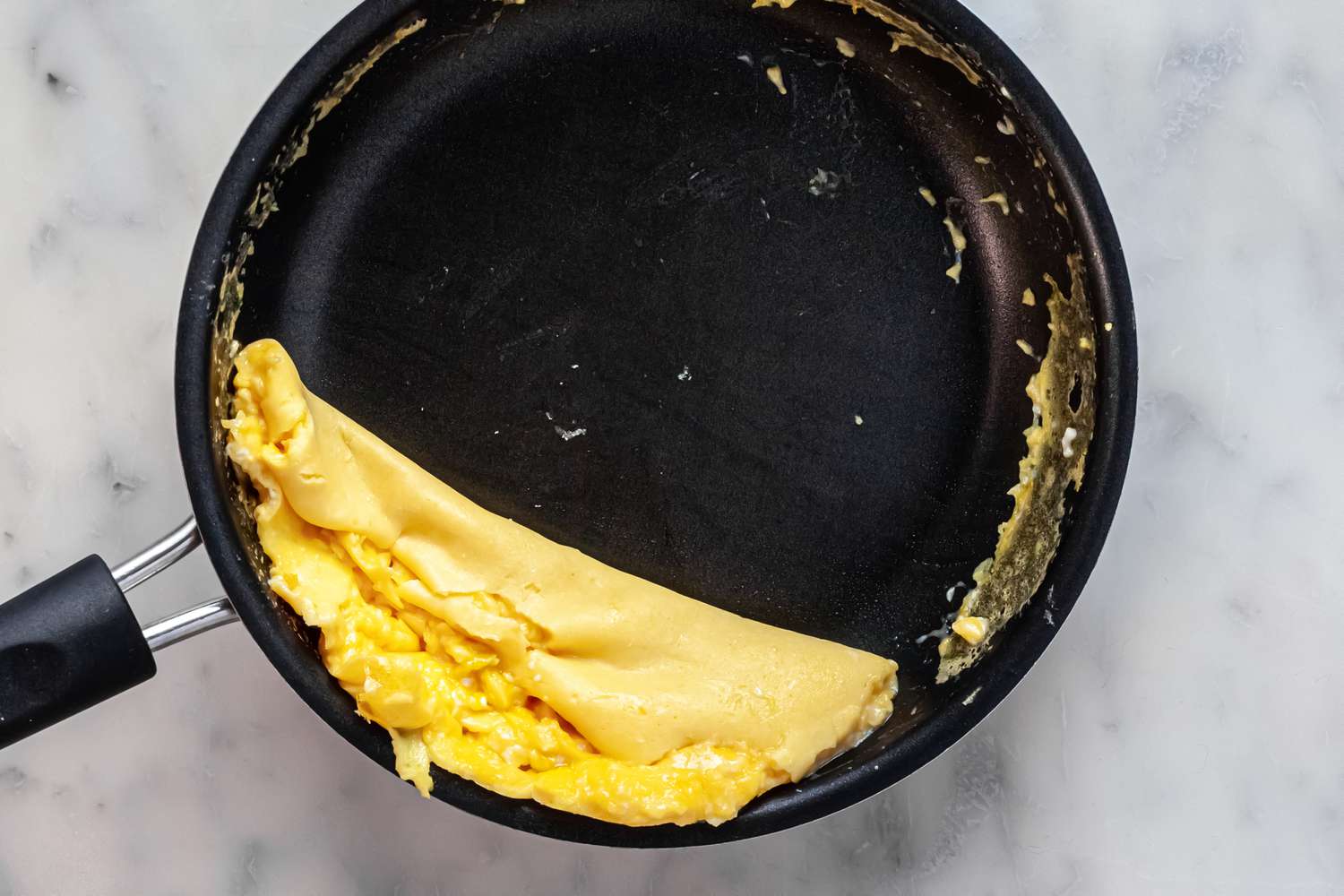 Fold French Omelette in Pan