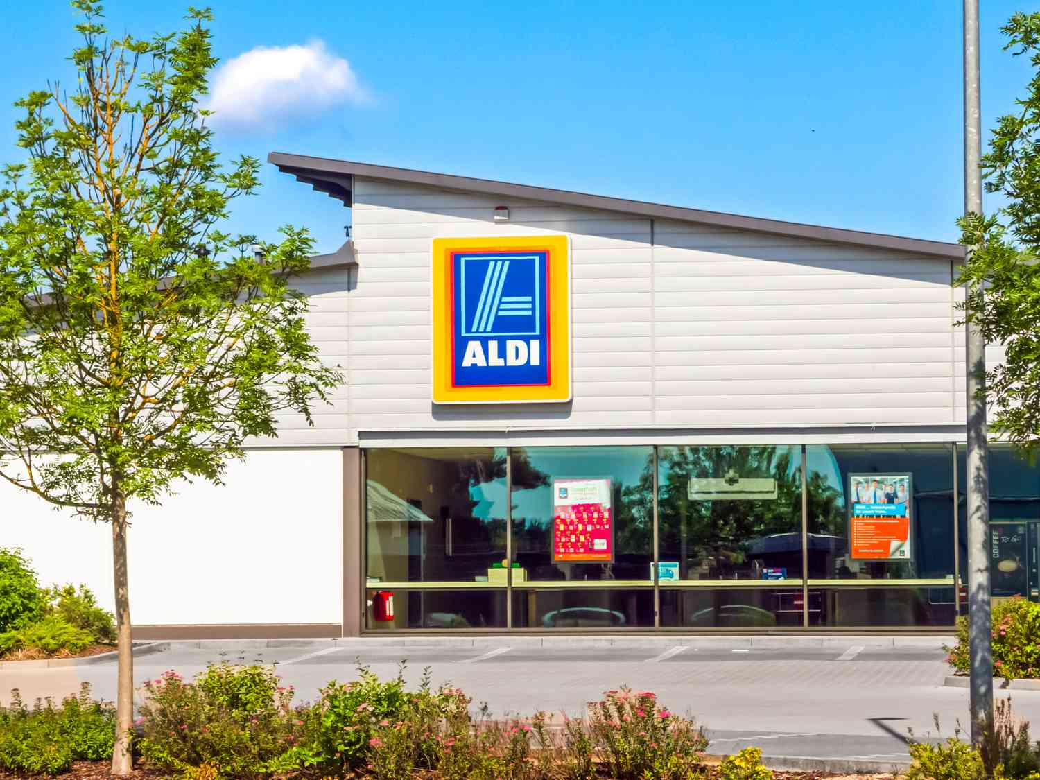 The outside view of a ALDI store