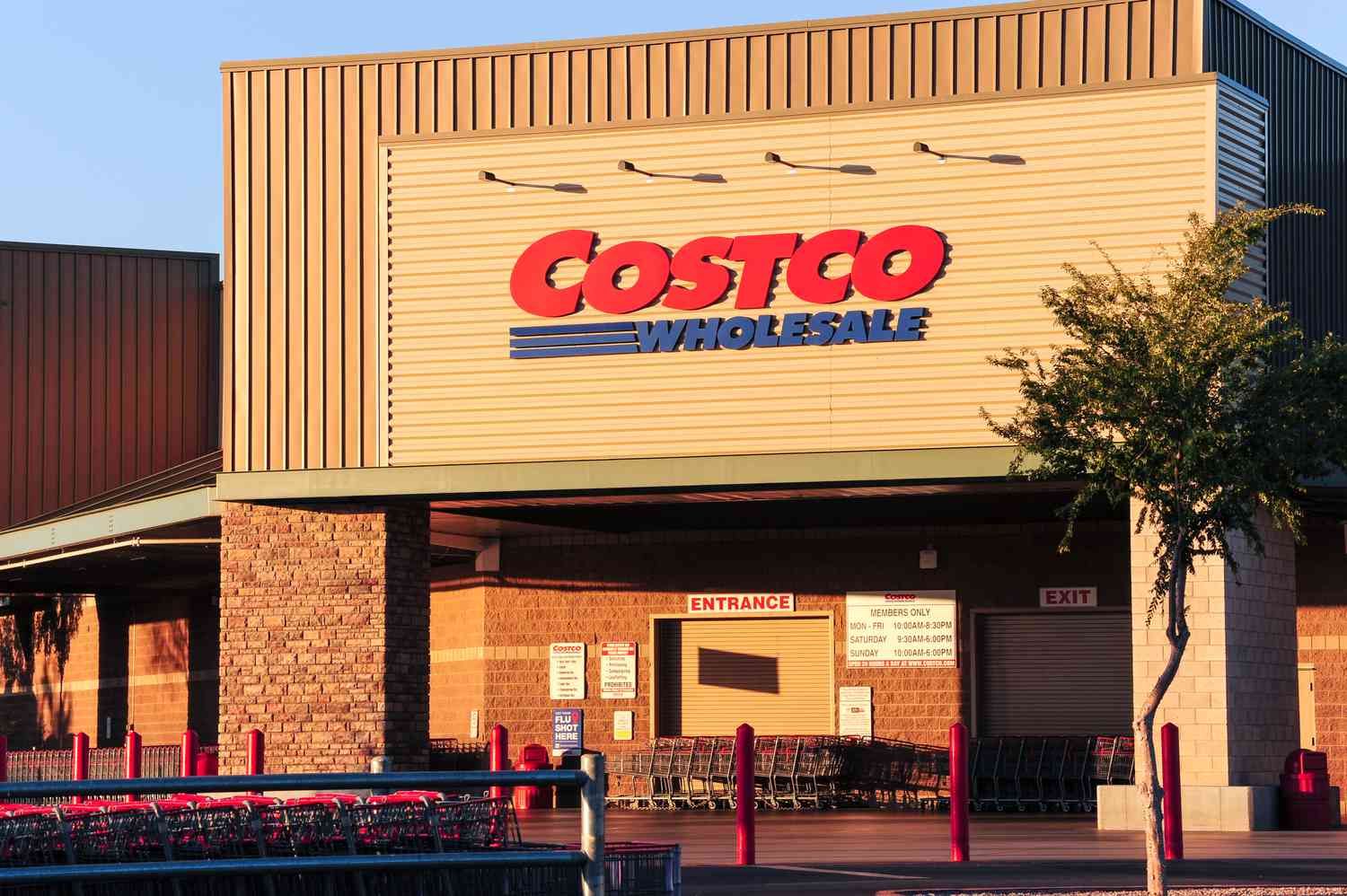 Costco storefront and sign with blue sky overhead