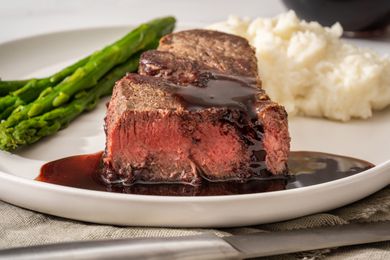 Filet Mignon with Red Wine Sauce