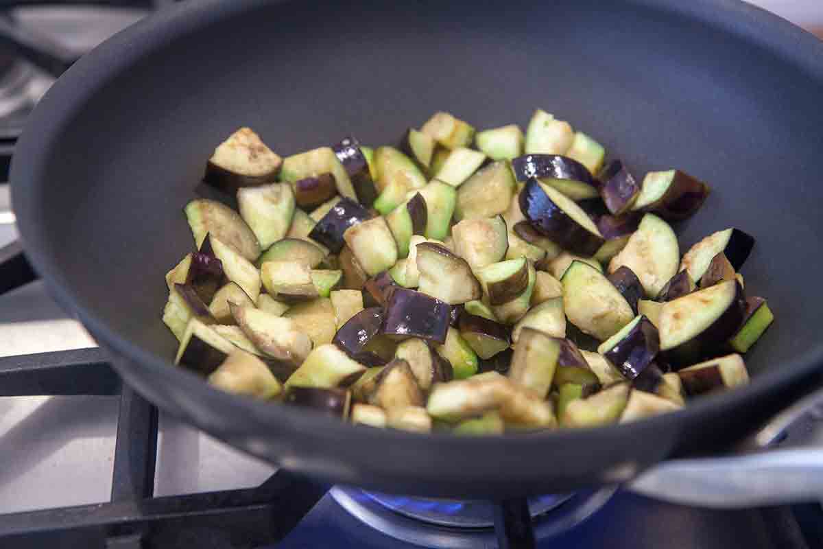 Stir Fry eggplant for green curry