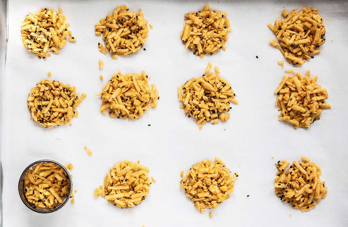 Golden Cheddar Cheese Crisps