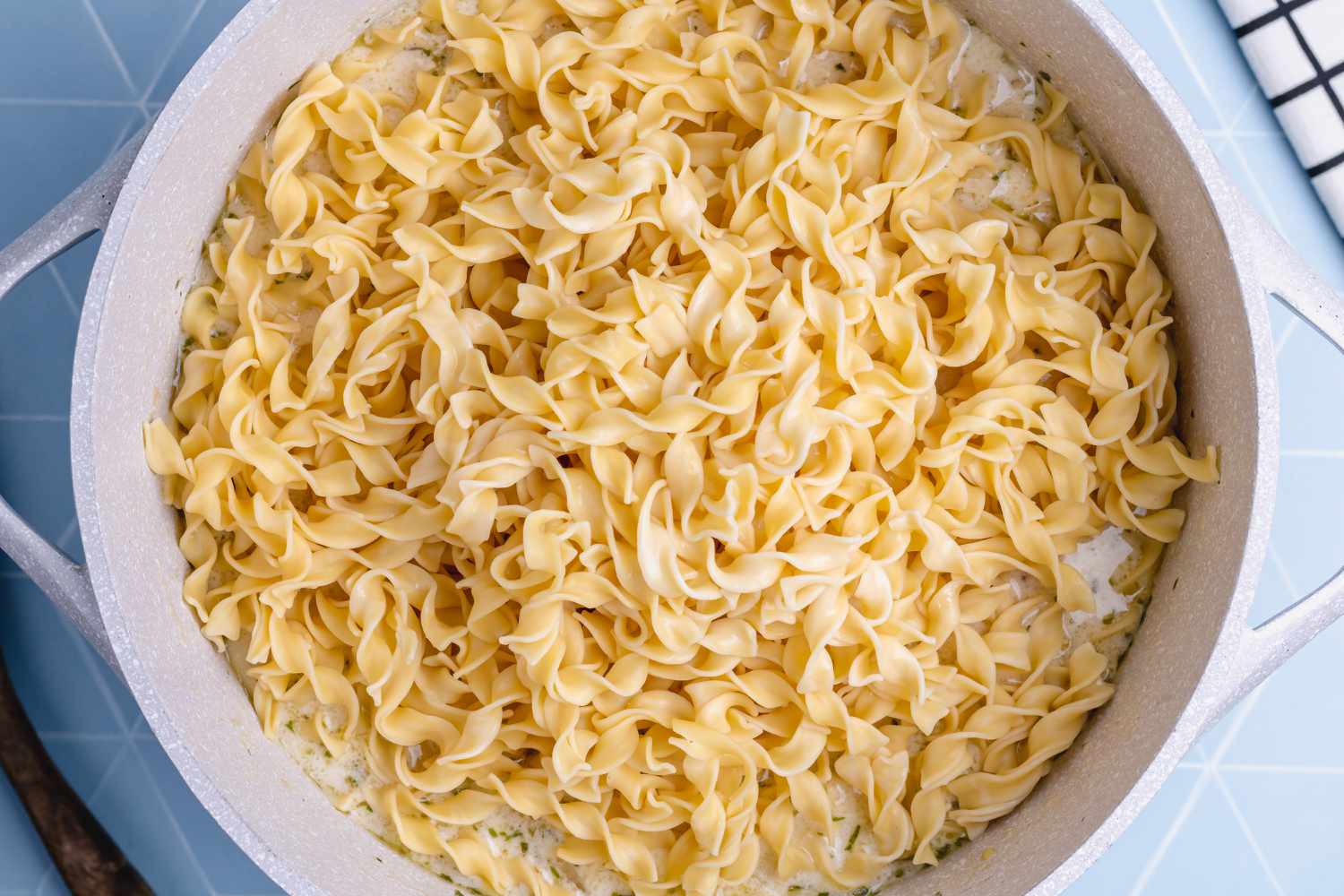 what type of pasta for tuna noodle casserole