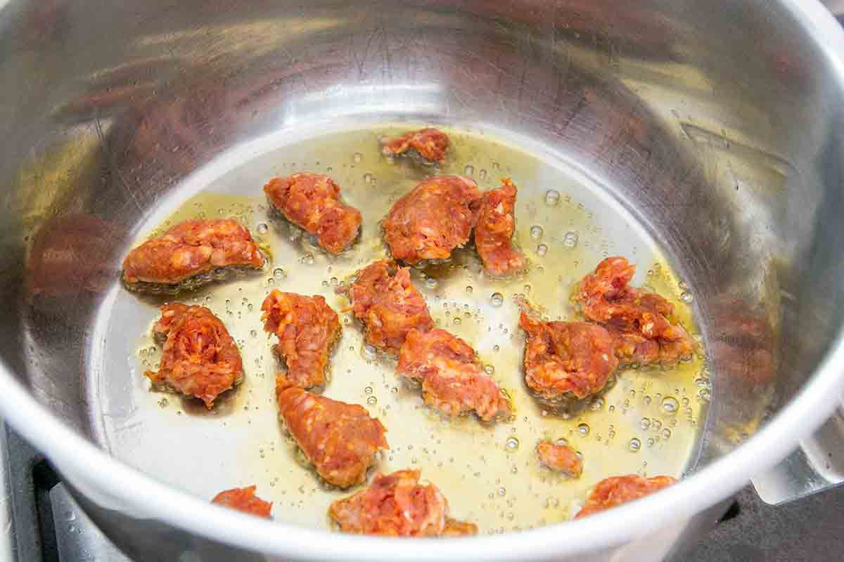 cook chorizo for sopa seca de fideo