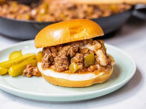 Philly Cheesesteak Sloppy Joes