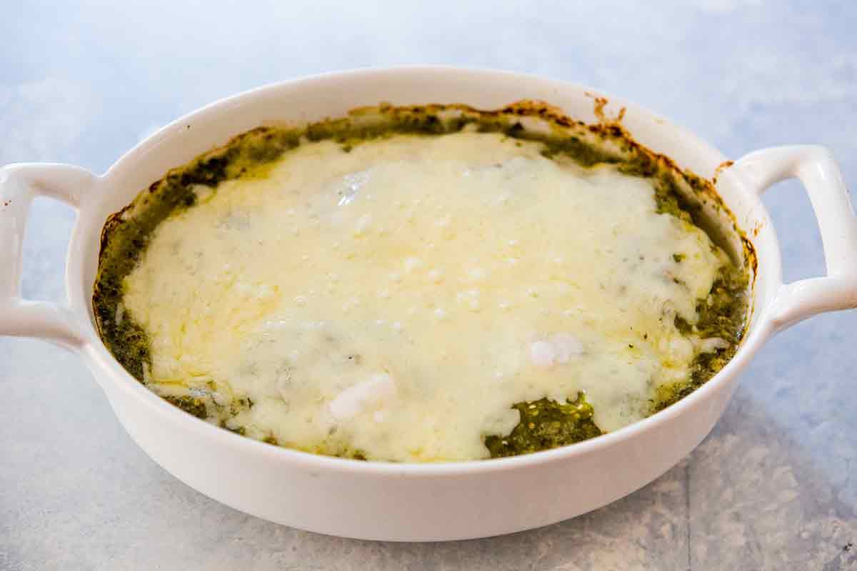 cheesy baked salsa verde chicken