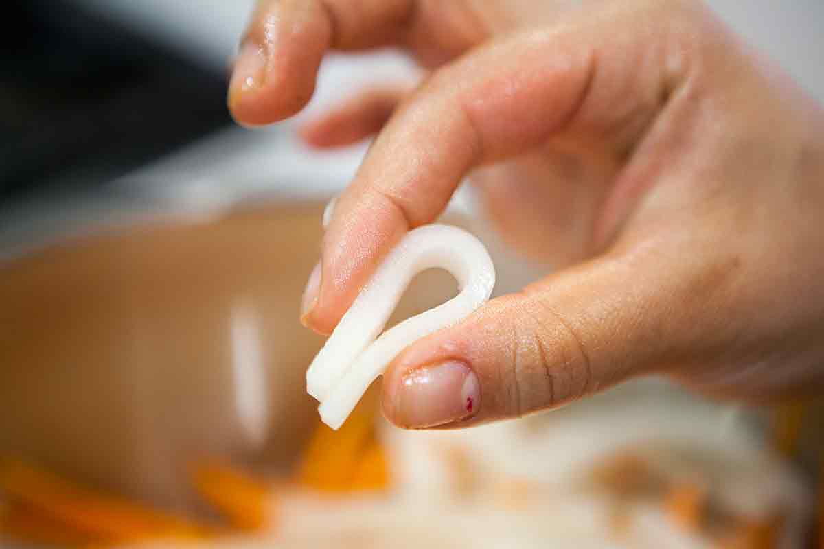 when you can bend the daikon or carrot, the vegetables are ready to pickle for vietnamese pickles