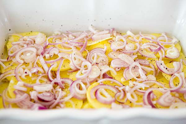 potatoes and shallots for oven baked chicken thighs