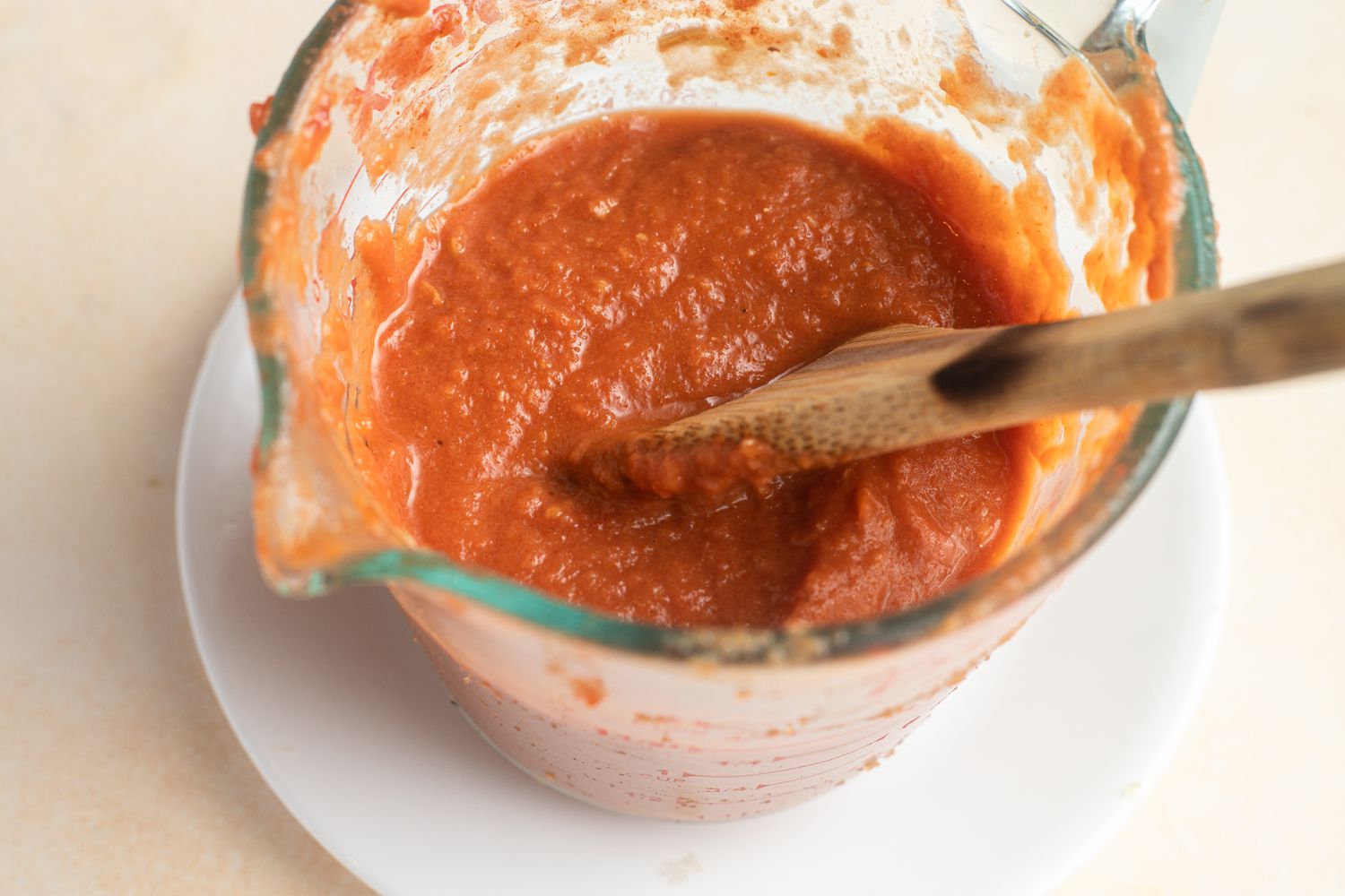 Measure tomato for matar paneer