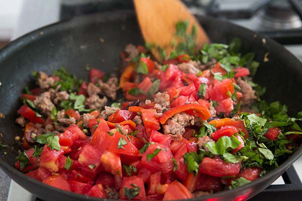pasta-sausage-tomatoes-peppers-method-3