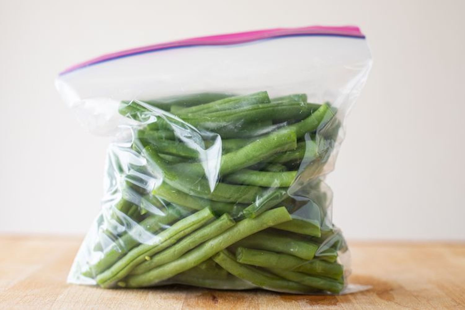 green beans in a zip top bag