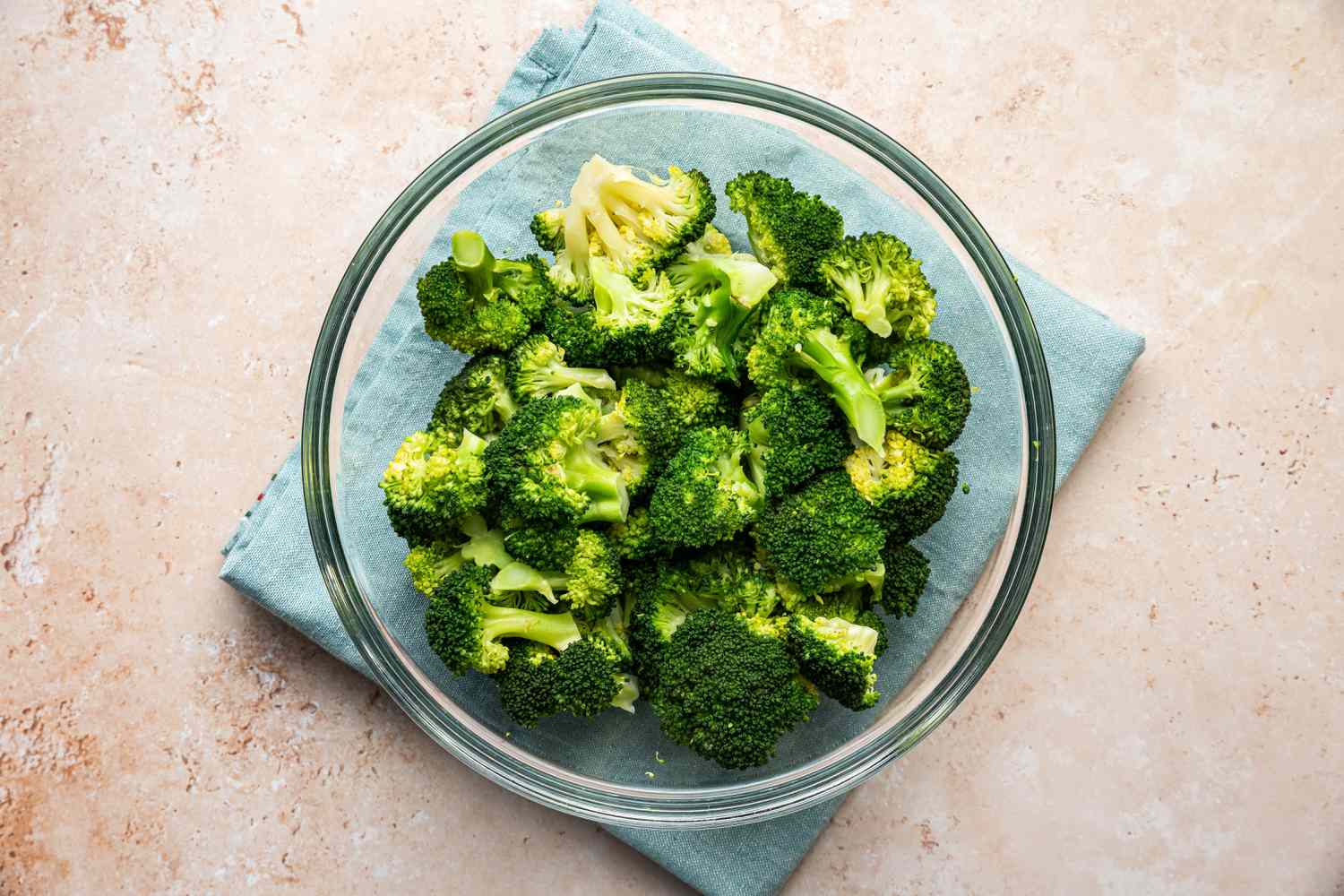 Bowl of Microwaved Broccoli for Microwave Broccoli with Sesame Dressing Recipe