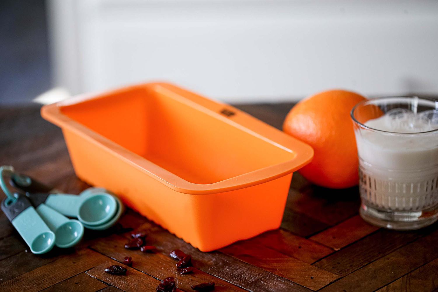 Best Loaf Pans - orange silicone loaf pan