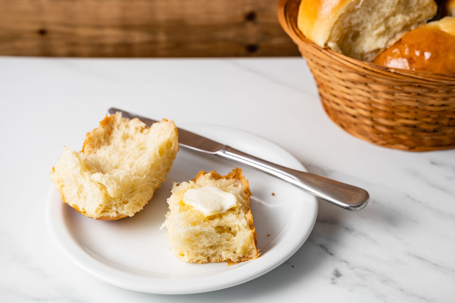 Dinner rolls with butter
