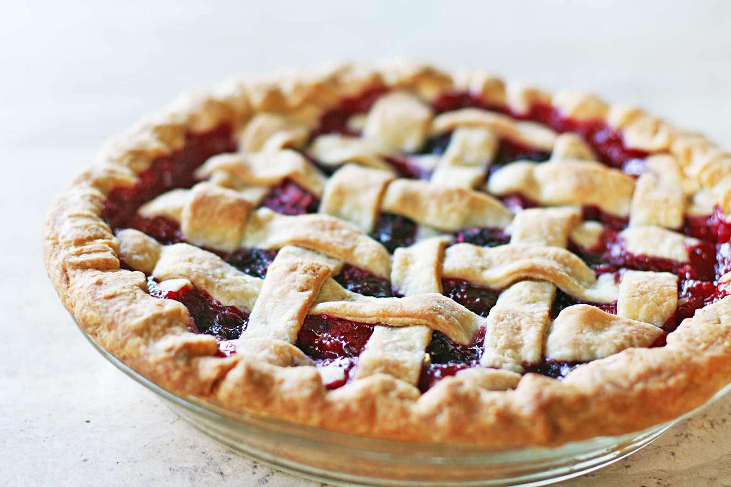 Rhubarb Berry Pie