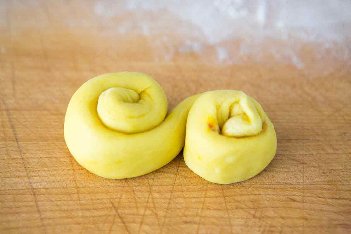 st-lucia-buns-method-10