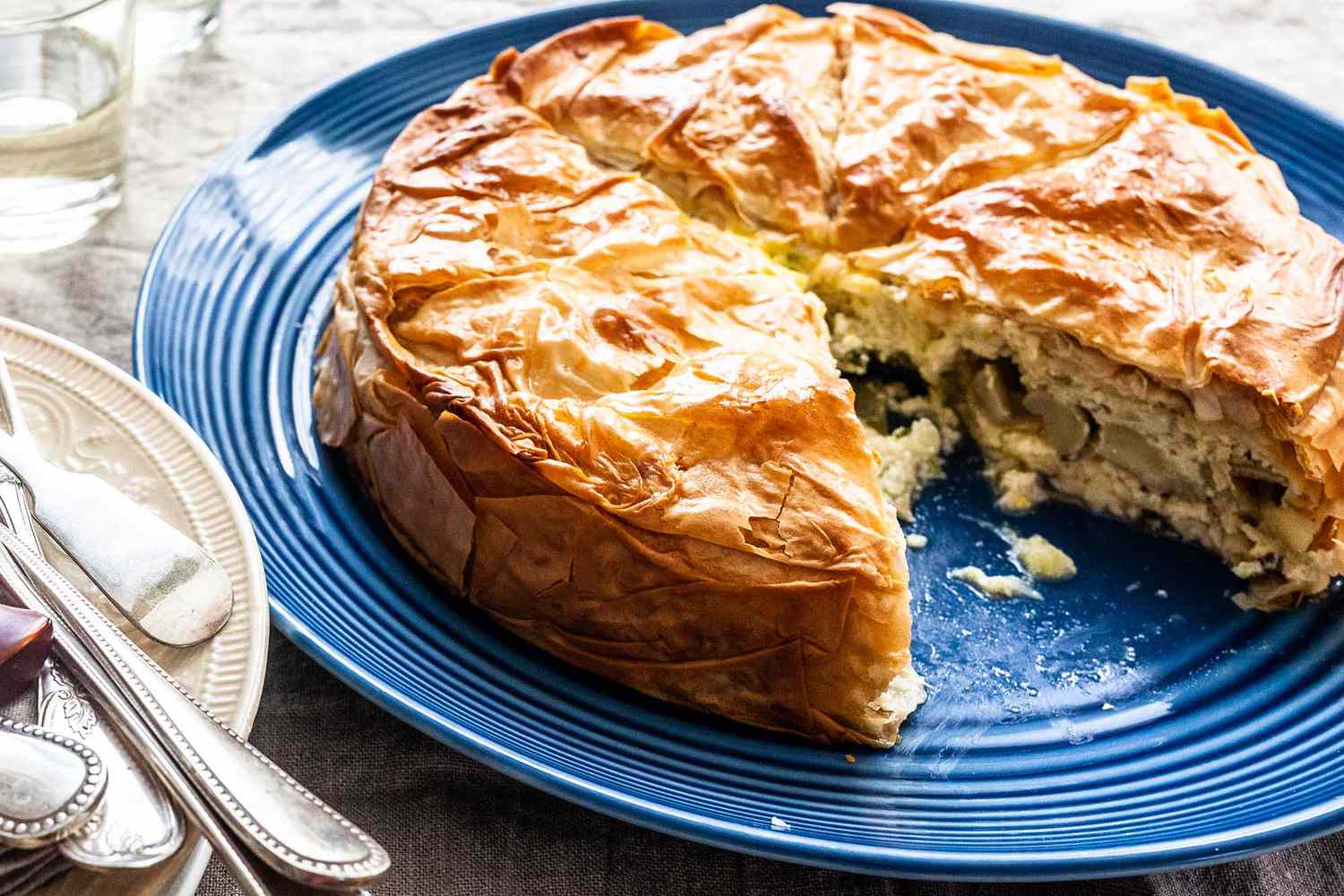 Artichoke pie in filo 