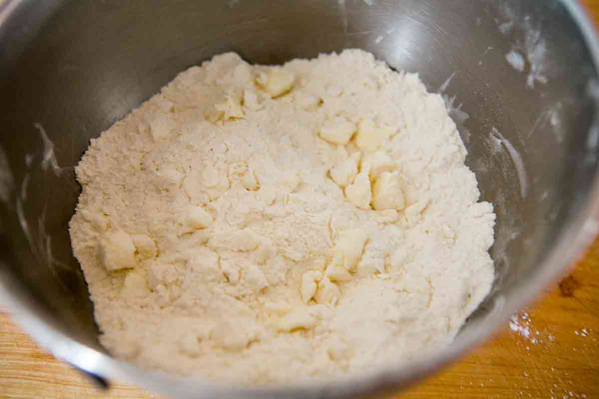 how to make apple cobbler biscuit dough