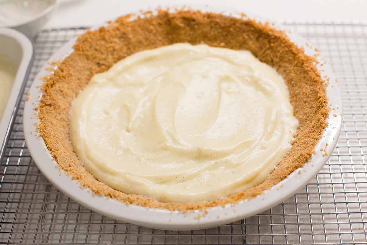 Vanilla waffer crust partially filled with vanilla pudding to make an easy homemade banana cream pie.