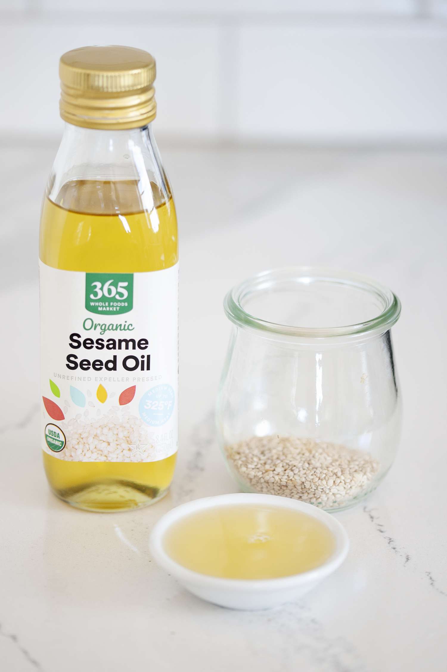 Organic sesame seed oil