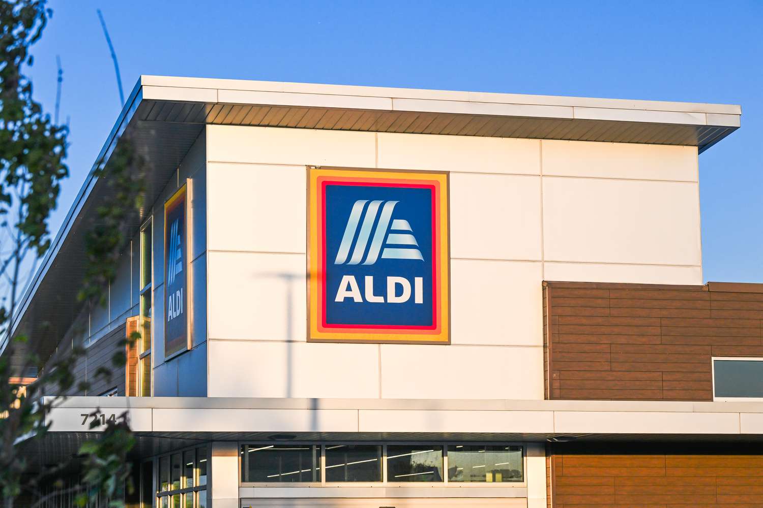 Aldi storefront with logo prominently displayed on the building