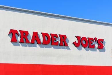 Trader Joes storefront signage