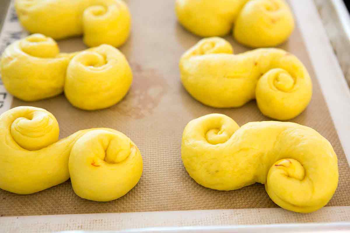 st-lucia-buns-method-12