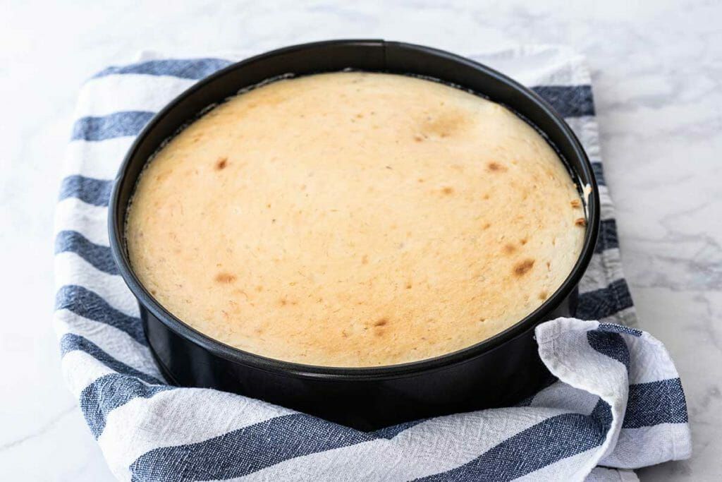 Masterchef Banoffee Cheesecake unadorned cake out of oven