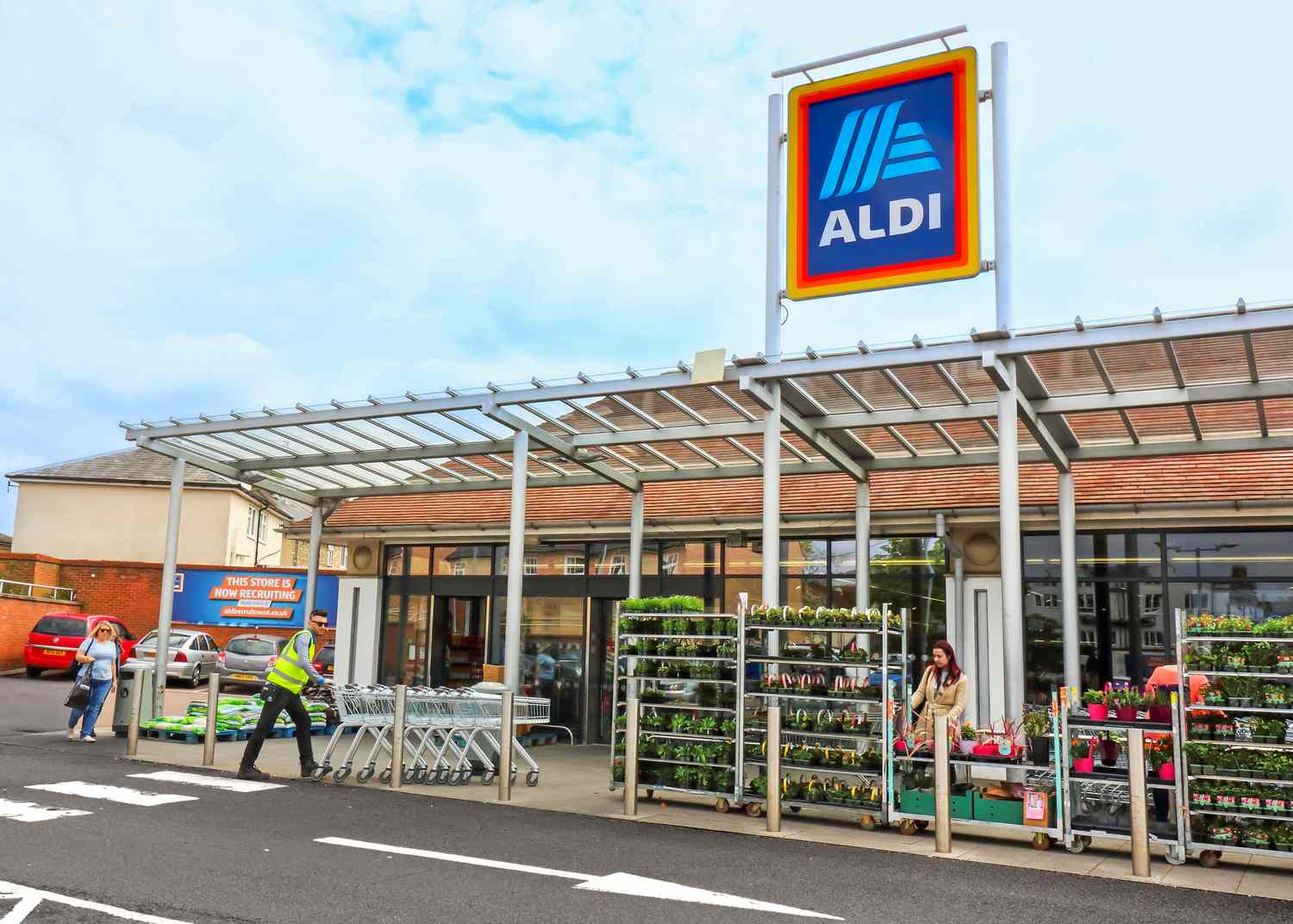 ALDI storefront