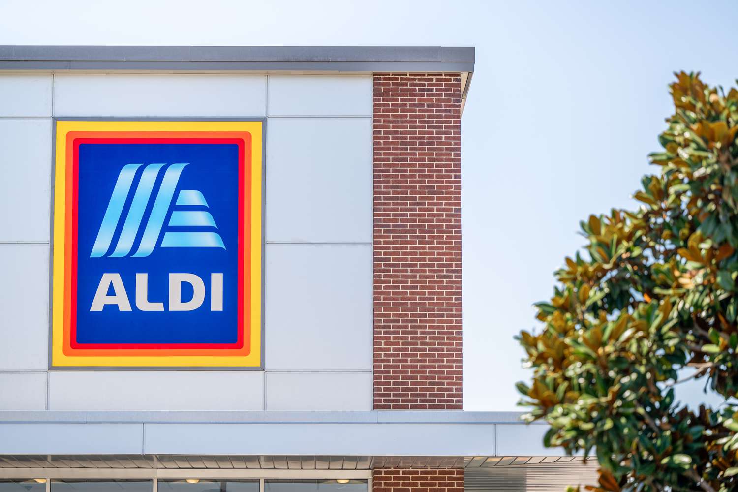 ALDI storefront