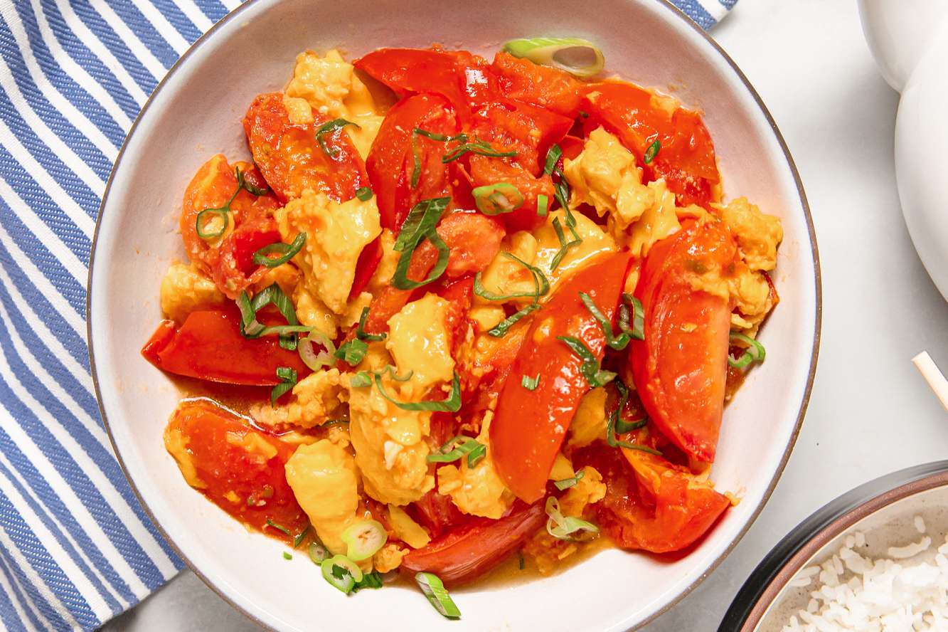 a plate of Chinese tomato egg