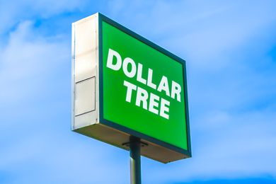 dollar tree sign 
