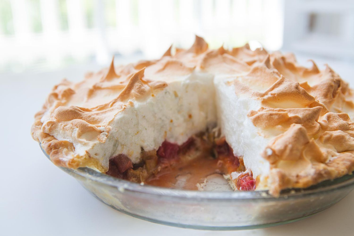 The Best Rhubarb Meringue Pie