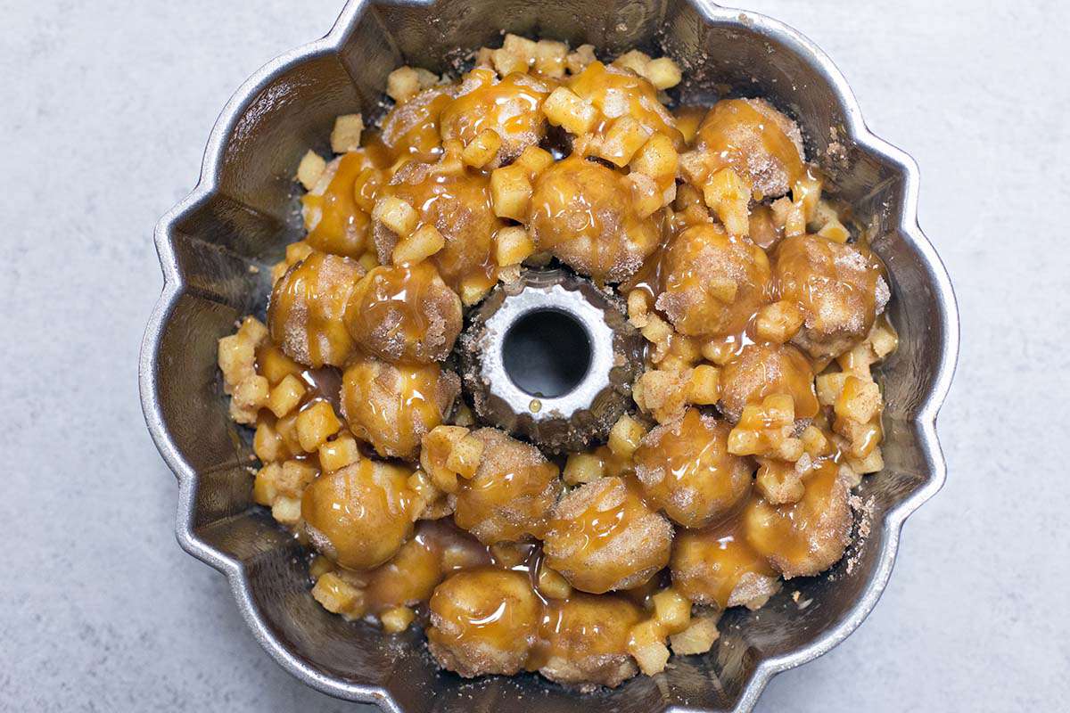 Caramel Apple Monkey Bread