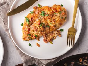 Overhead view of a plate of easy chicken marsala.