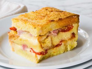 Ham and Cheese Breakfast Casserole