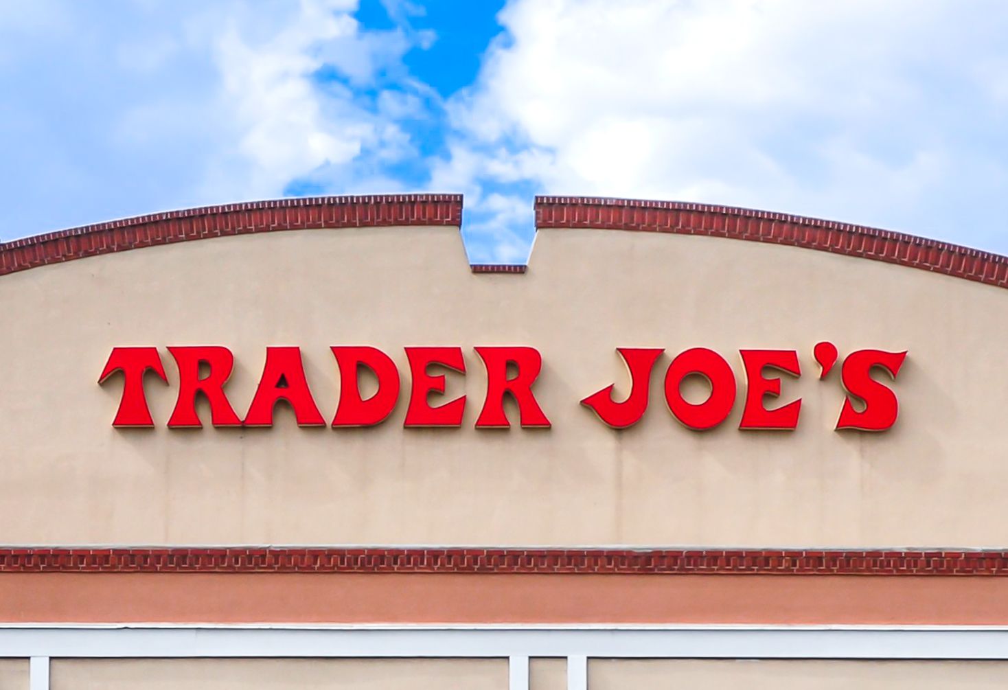 The sign aboue a Trader Joe's storefront