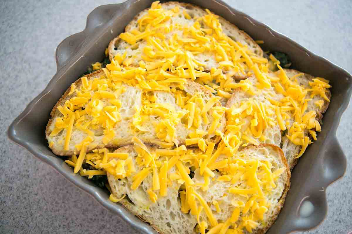 sprinkle kale cheddar bake with cheese