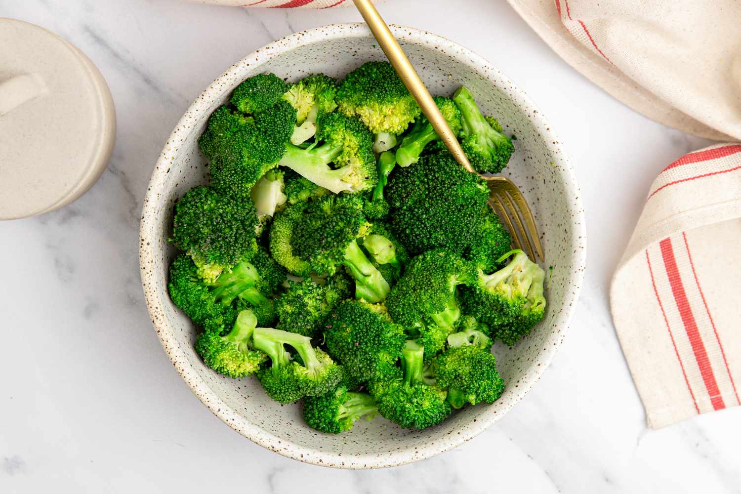 Microwave Broccoli with Sesame Dressing