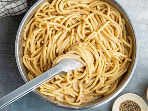 bowl of cacio e pepe pasta