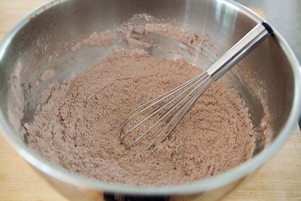 chocolate-zucchini-bread-method-2