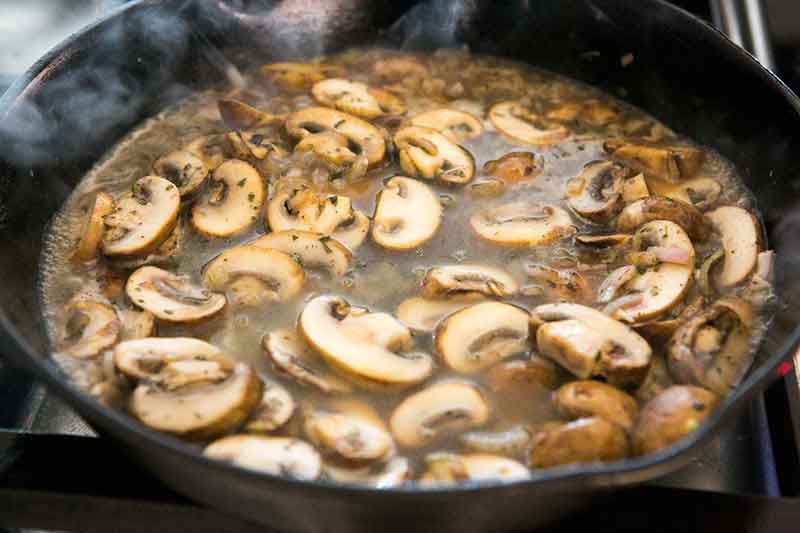 making mushroom shallot sauce
