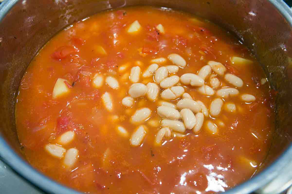 tomato-bean-bacon-soup-method-6