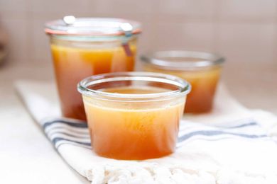 Slow Cooker Chicken Broth